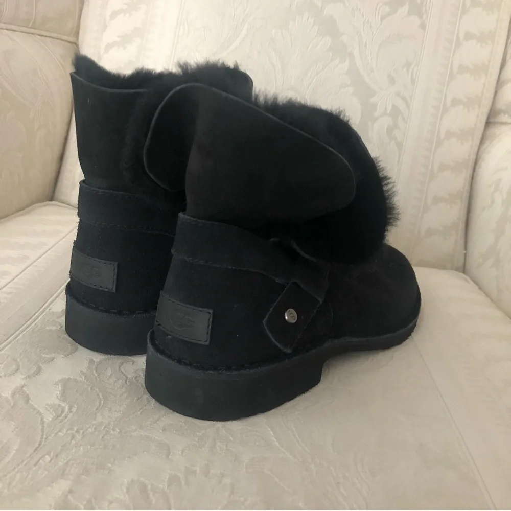 UGG zariyah short
